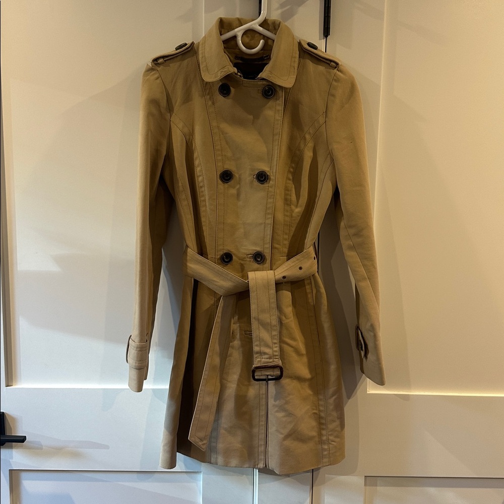 Massimo Dutti Tan Double-Breasted Trench Coat women’s size 36 (Small)